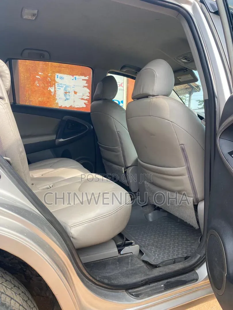 Toyota RAV4 2008 Silver