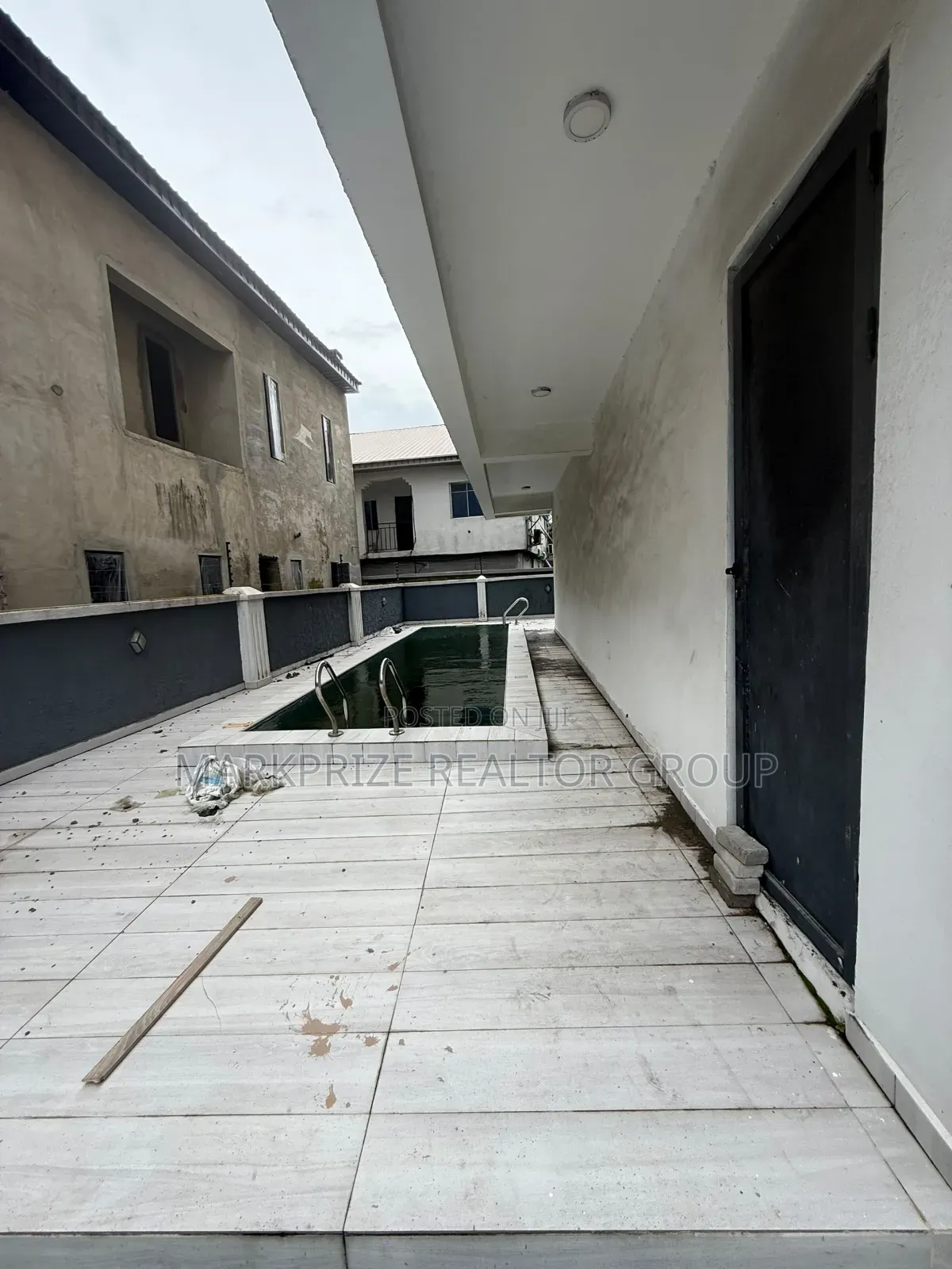 5bdrm Duplex in Ajah Lekki Lagos for sale