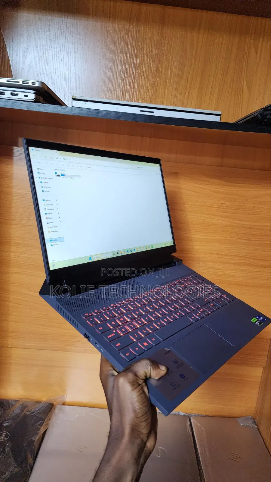 Laptop Dell G15 5530 Special Edition 32GB Intel Core i7 SSD 1T