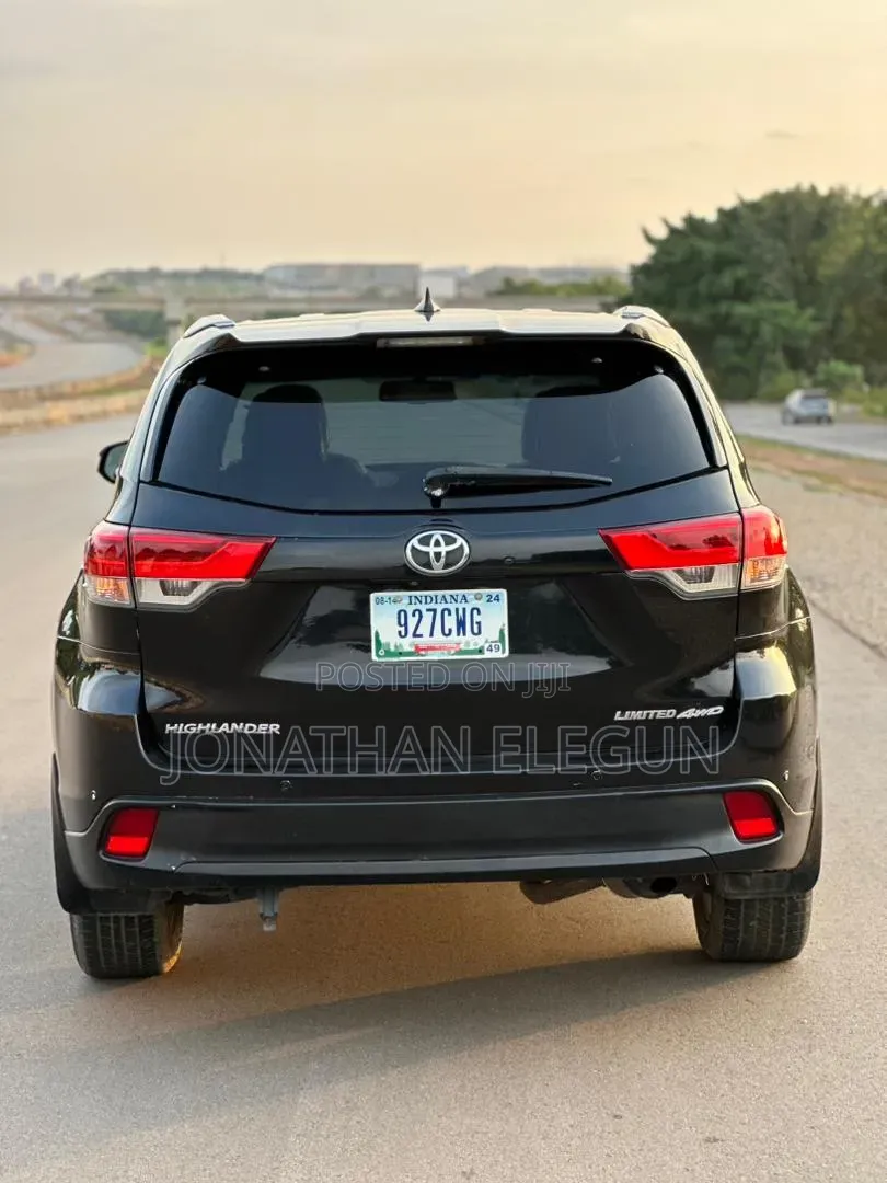 Toyota Highlander Limited V6 4x2 (3.5L 6cyl 6A) 2016 Black