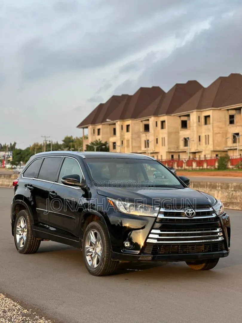 Toyota Highlander Limited V6 4x2 (3.5L 6cyl 6A) 2016 Black
