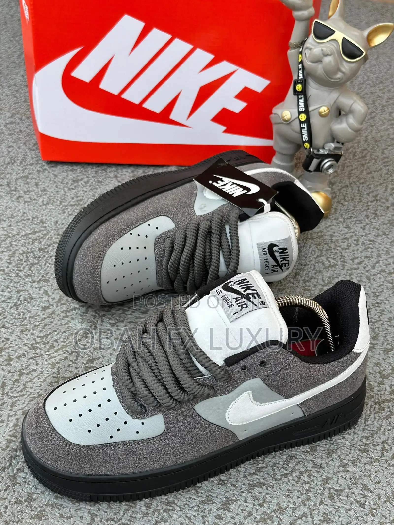 Original Quality Nike Air Available in Store