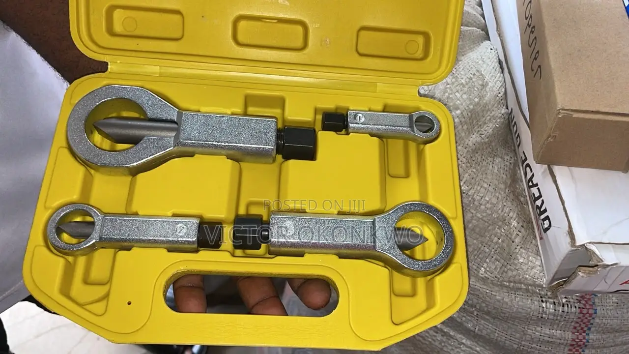 Industrial Nut Splitter For Removing Rusted And Damaged Nuts