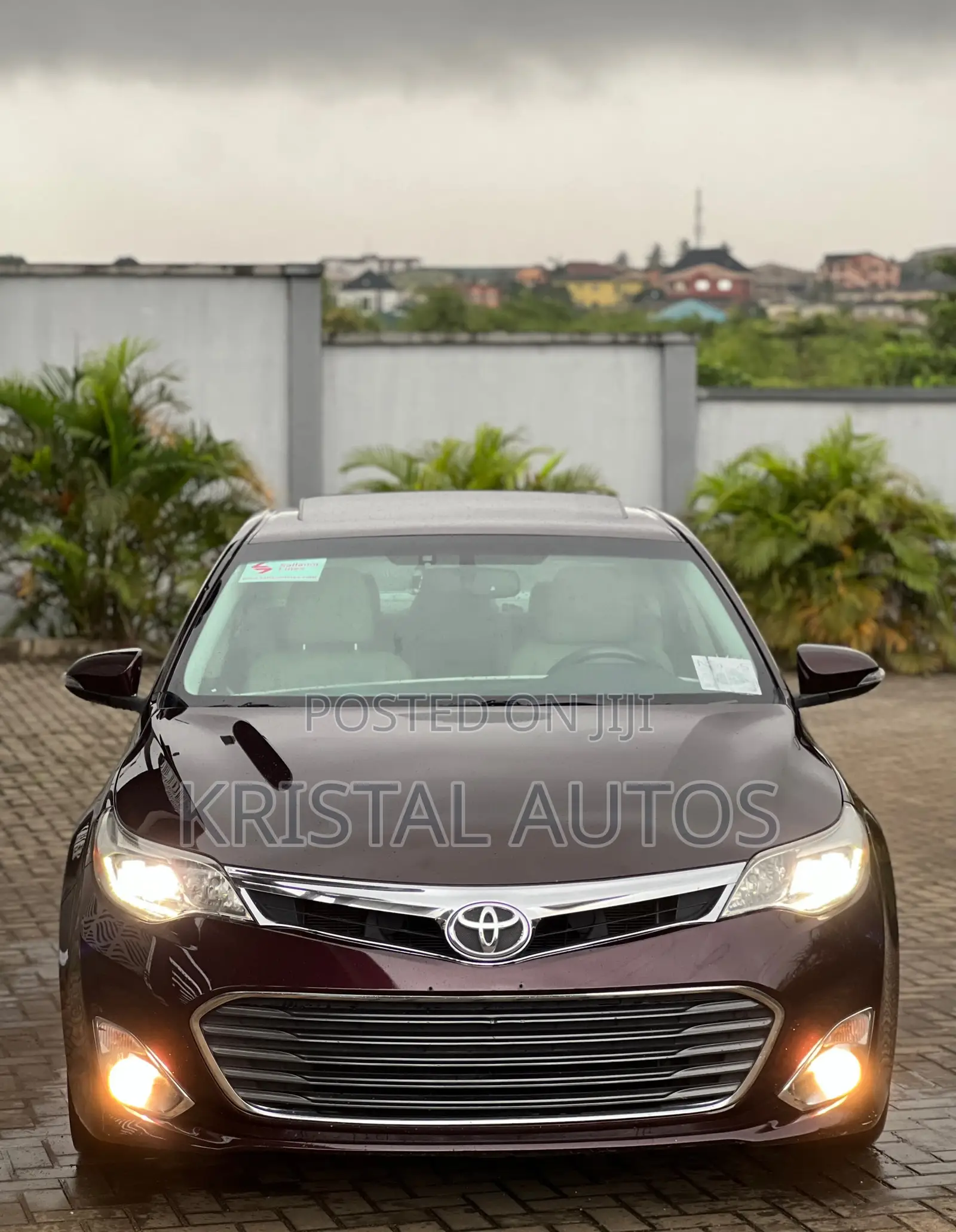 Toyota Avalon Limited Sedan FWD (3.5L 6cyl 6A) 2013 Burgundy