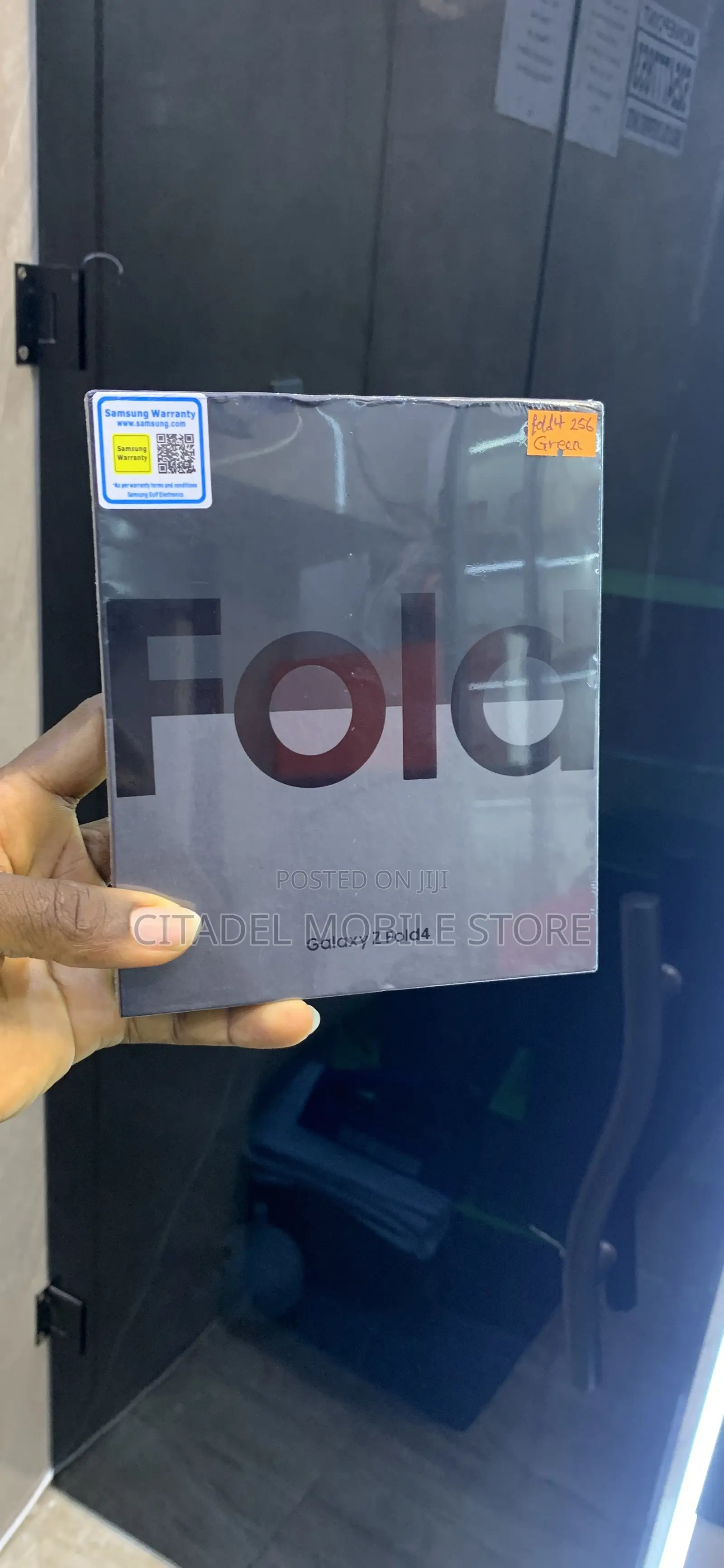 New Samsung Galaxy Z Fold4 256 GB Gray