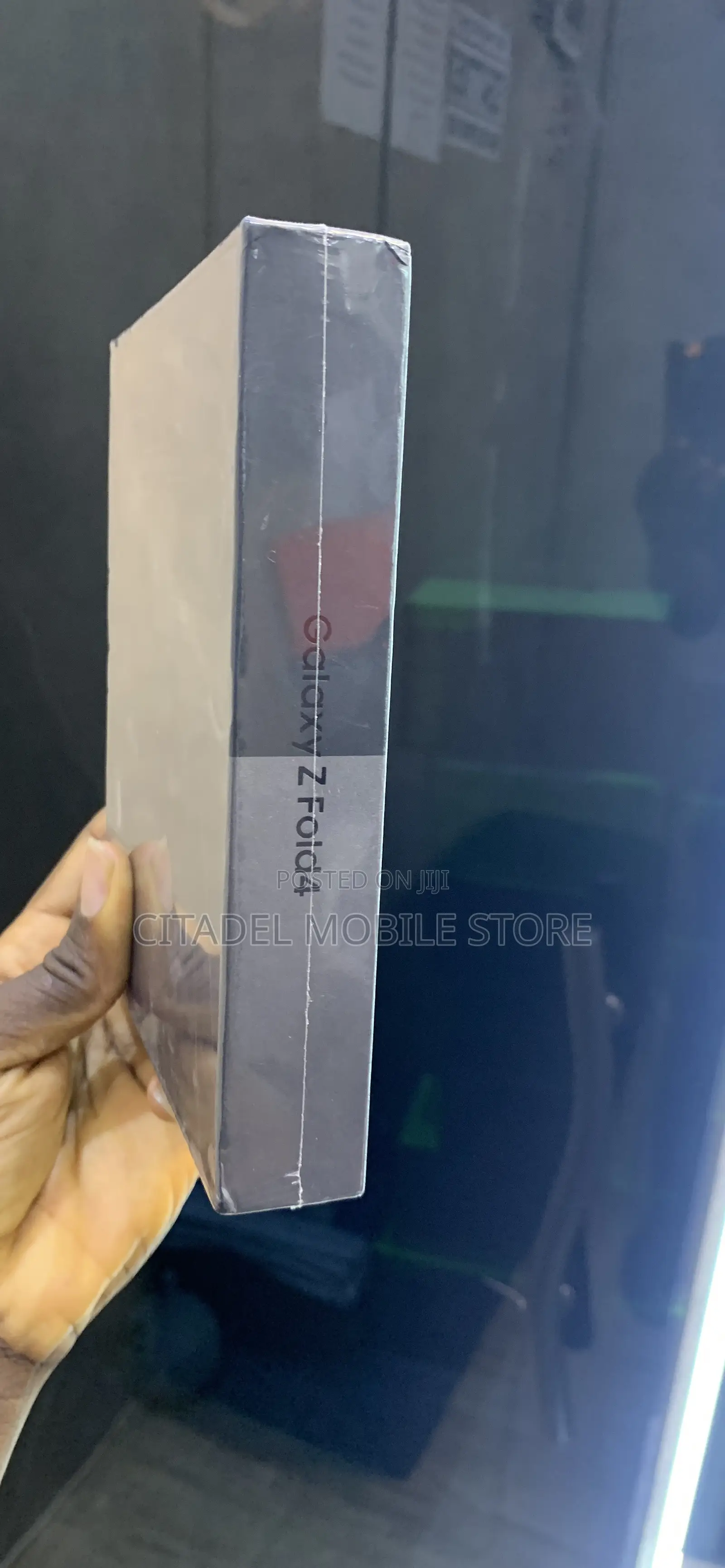 New Samsung Galaxy Z Fold4 256 GB Gray