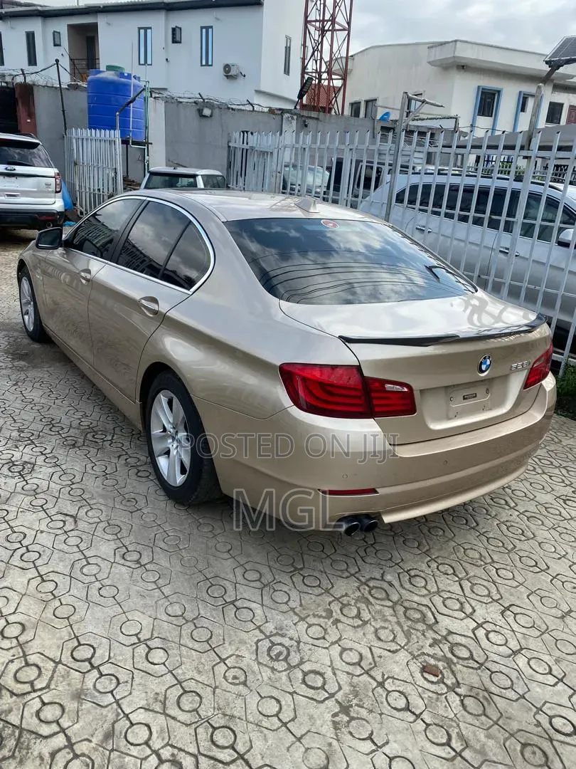 BMW 525i 2012 Gold