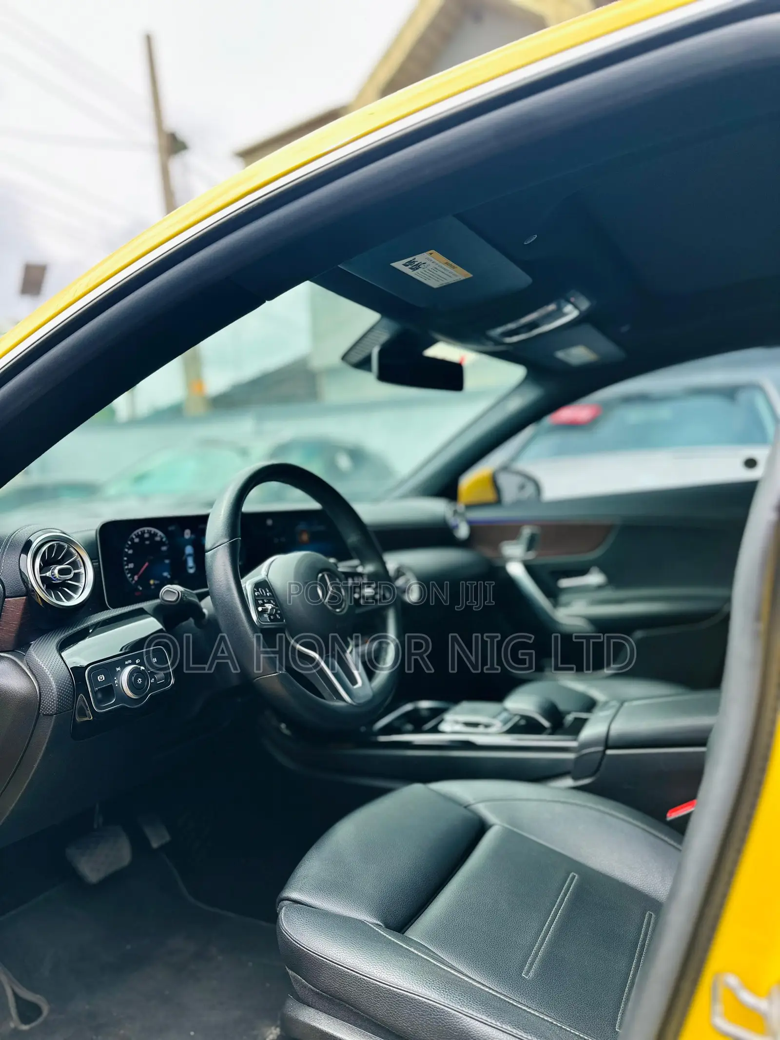 Mercedes-Benz CLA-Class CLA 250 Sedan 2020 Yellow