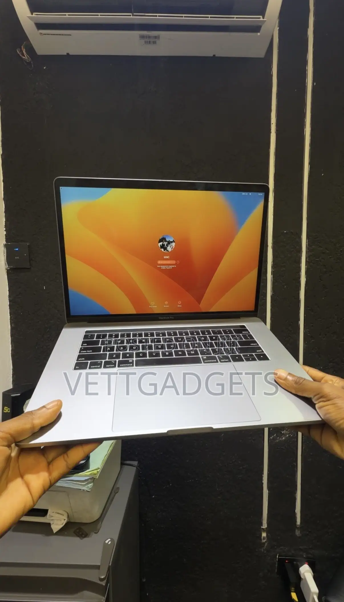 Laptop Apple MacBook Pro 2018 16GB Intel Core i9 SSD 1T