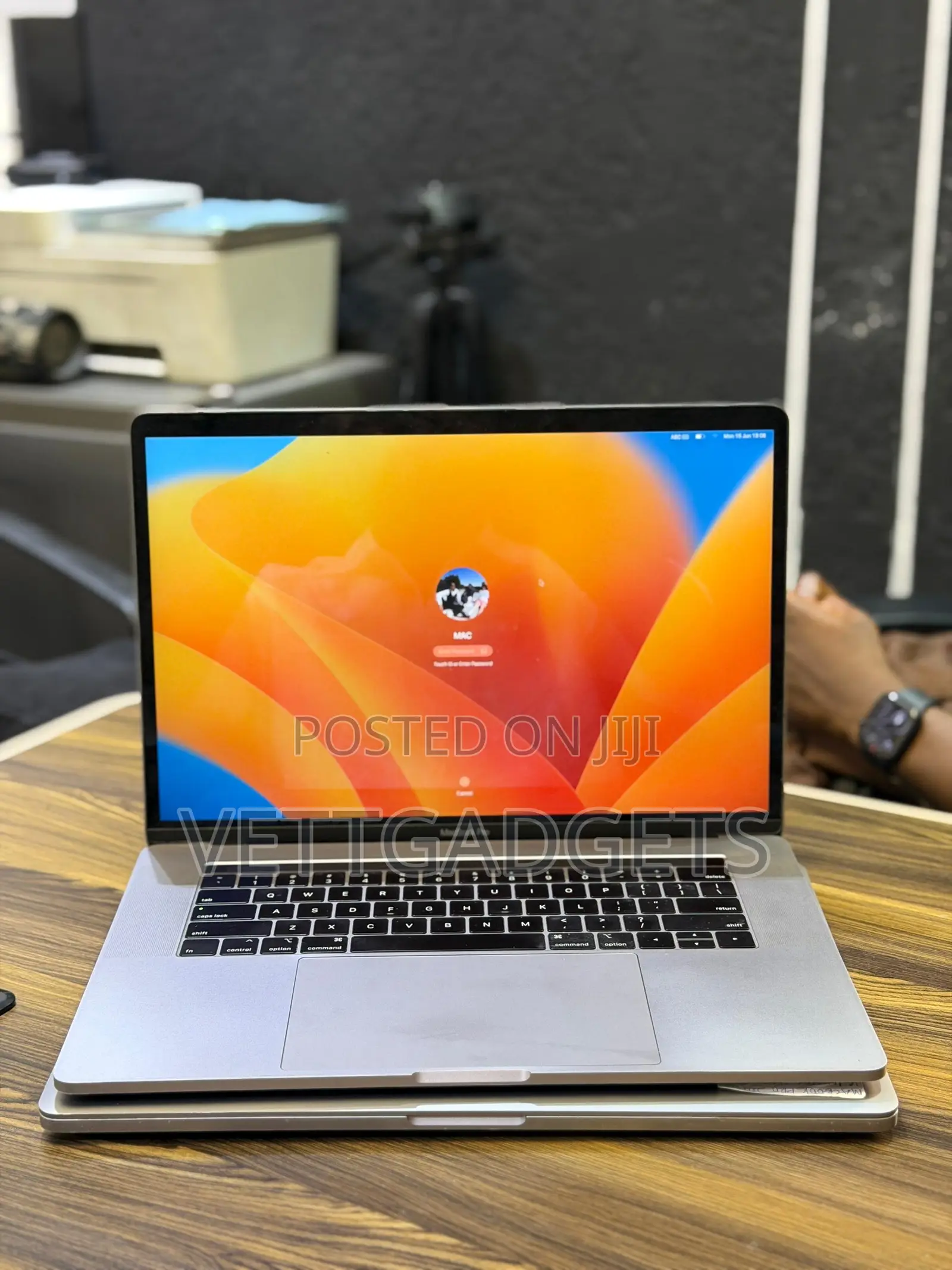 Laptop Apple MacBook Pro 2018 16GB Intel Core i9 SSD 1T