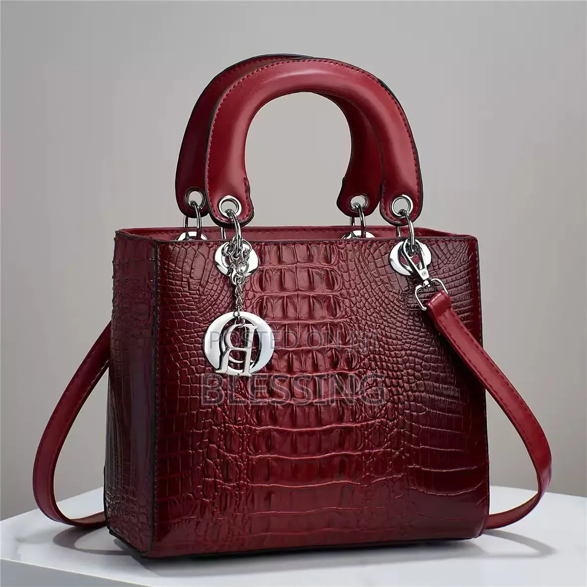 Luxury Lady Croc Texture Handbag 2in 1 , Top Handle and Shoulder Bag