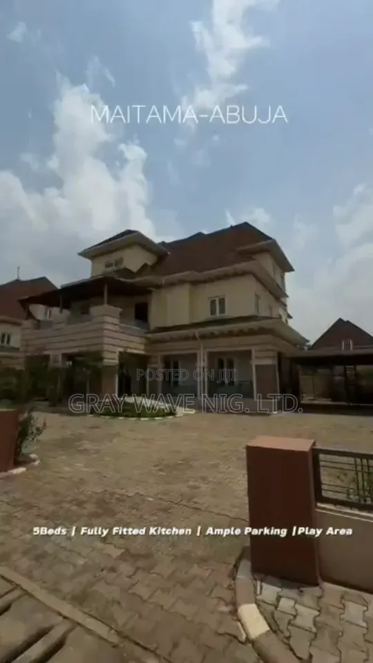 5bdrm Duplex in Maitama for sale