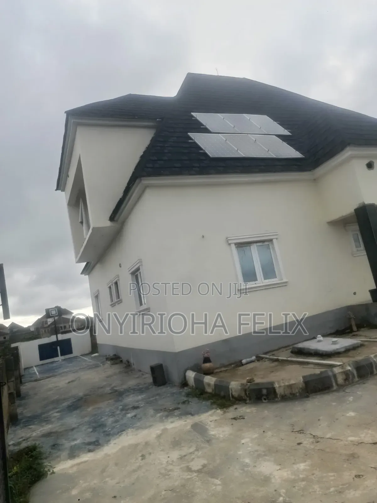 5bdrm Duplex in Defence Estate, Sabon Lugbe for sale