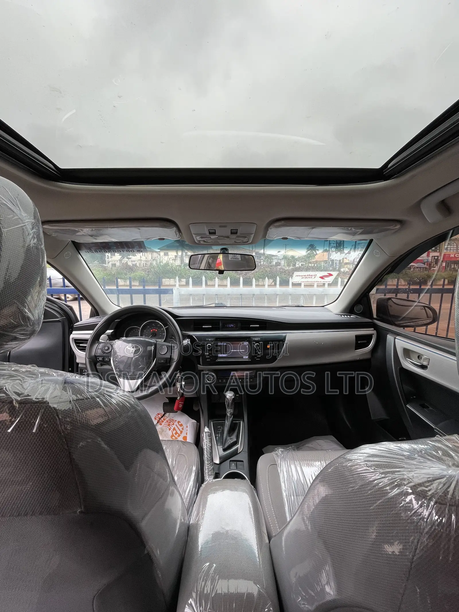 Toyota Corolla LE Premium 4dr Sedan (1.8L 4cyl CVT) 2014 Black