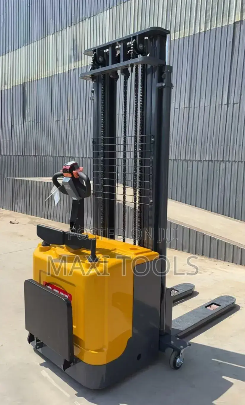 2000kg Electric Pallet Stacker 5 Meter