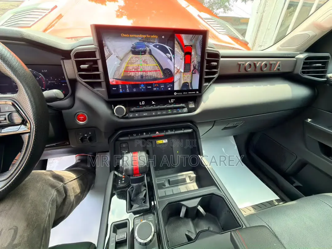 Toyota Tundra 2023 Red