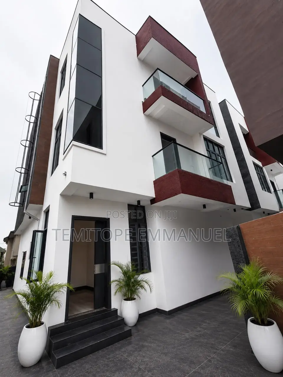 Furnished 5bdrm Duplex in Lekki Phase 1 for sale