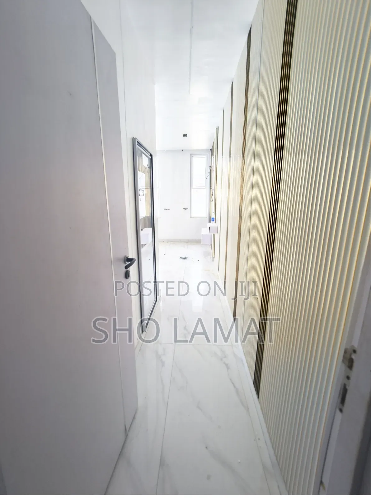 2bdrm Block of Flats in Lekki Phase 1 for sale