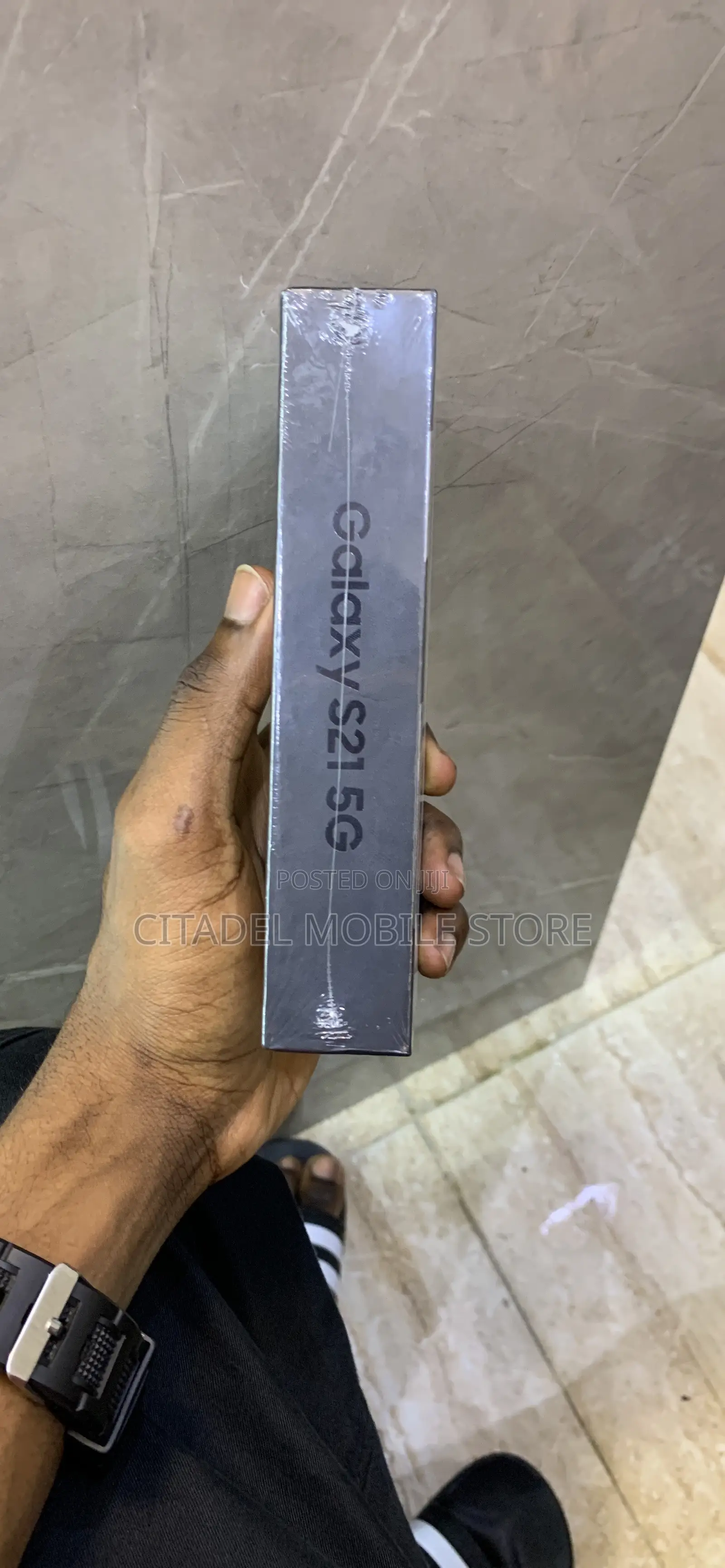 New Samsung Galaxy S21 5G 128 GB Purple