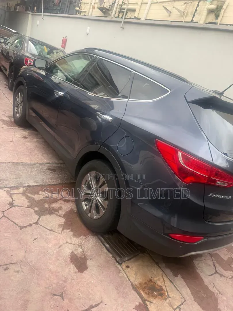 Hyundai Santa Fe 2013 Gray