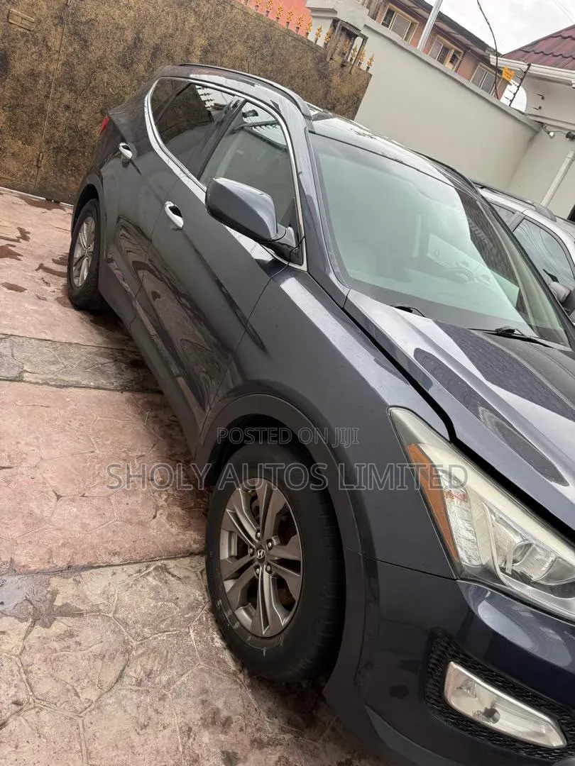 Hyundai Santa Fe 2013 Gray