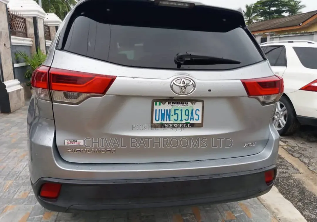 Toyota Highlander 2019 Gray