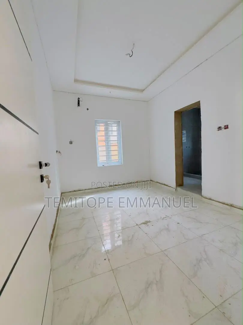 Furnished 3bdrm Apartment in Opebi for sale