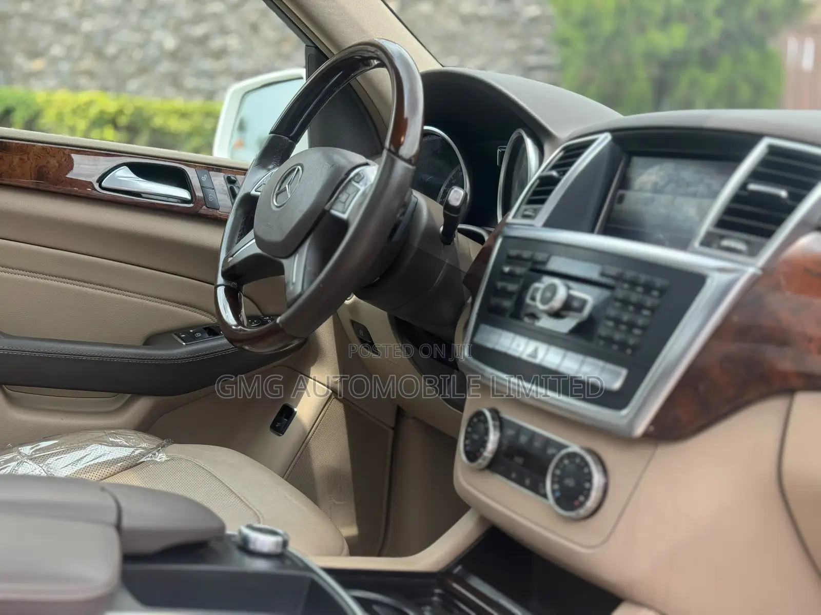 Mercedes-Benz M Class ML350 4dr SUV (3.5L 6cyl 7A) 2015 White
