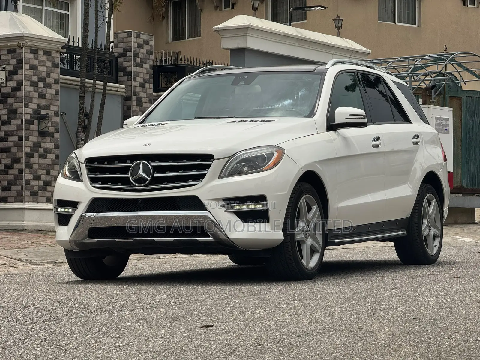 Mercedes-Benz M Class ML350 4dr SUV (3.5L 6cyl 7A) 2015 White