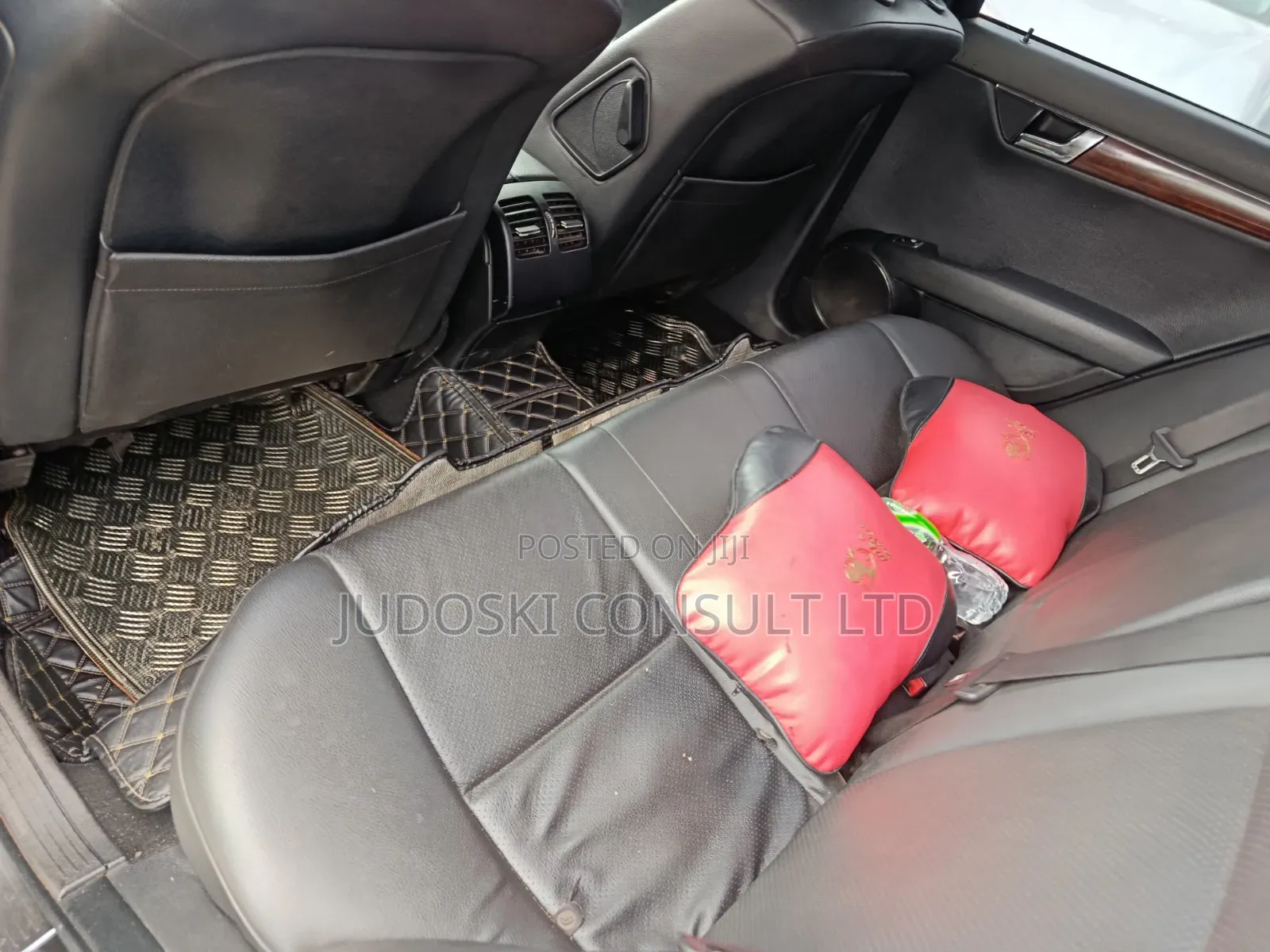Mercedes-Benz C300 2008 Black