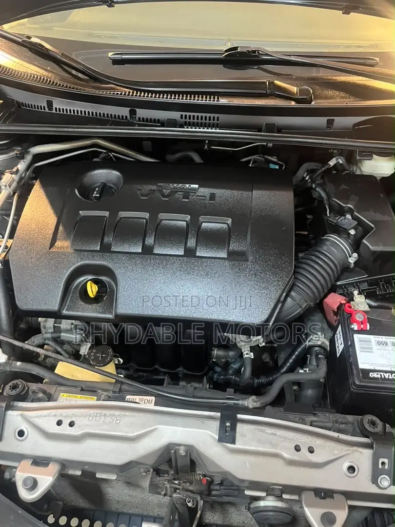 Toyota Corolla 2016 Gold