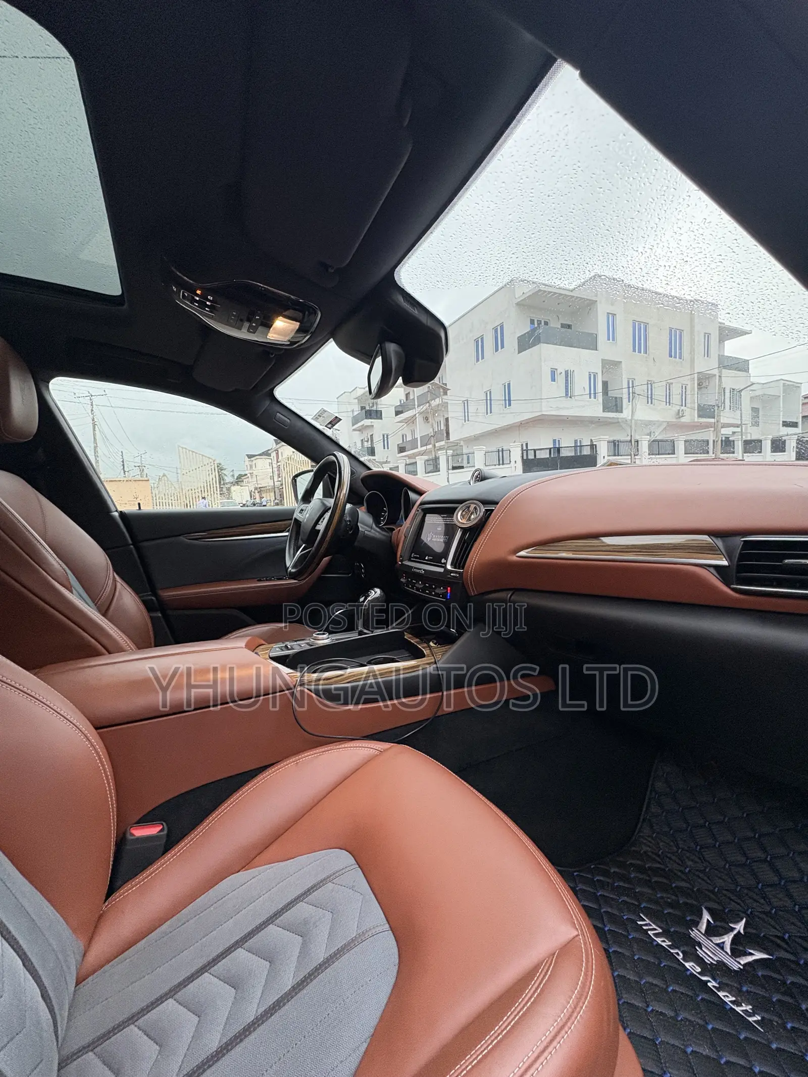 Maserati Levante GranLusso AWD 2018 Blue
