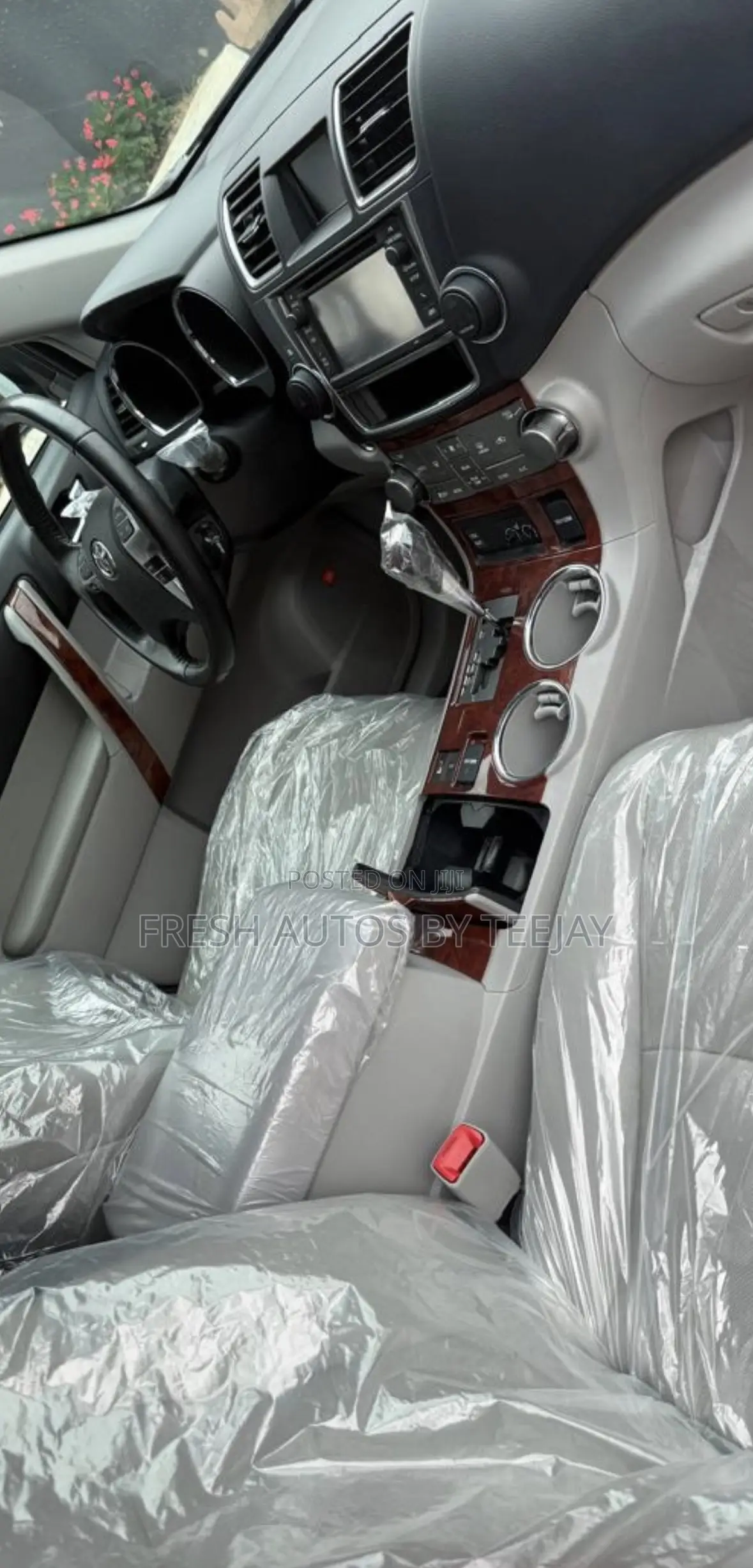 Toyota Highlander Limited Platinum 4dr SUV AWD (3.5L 6cyl 6A) 2014