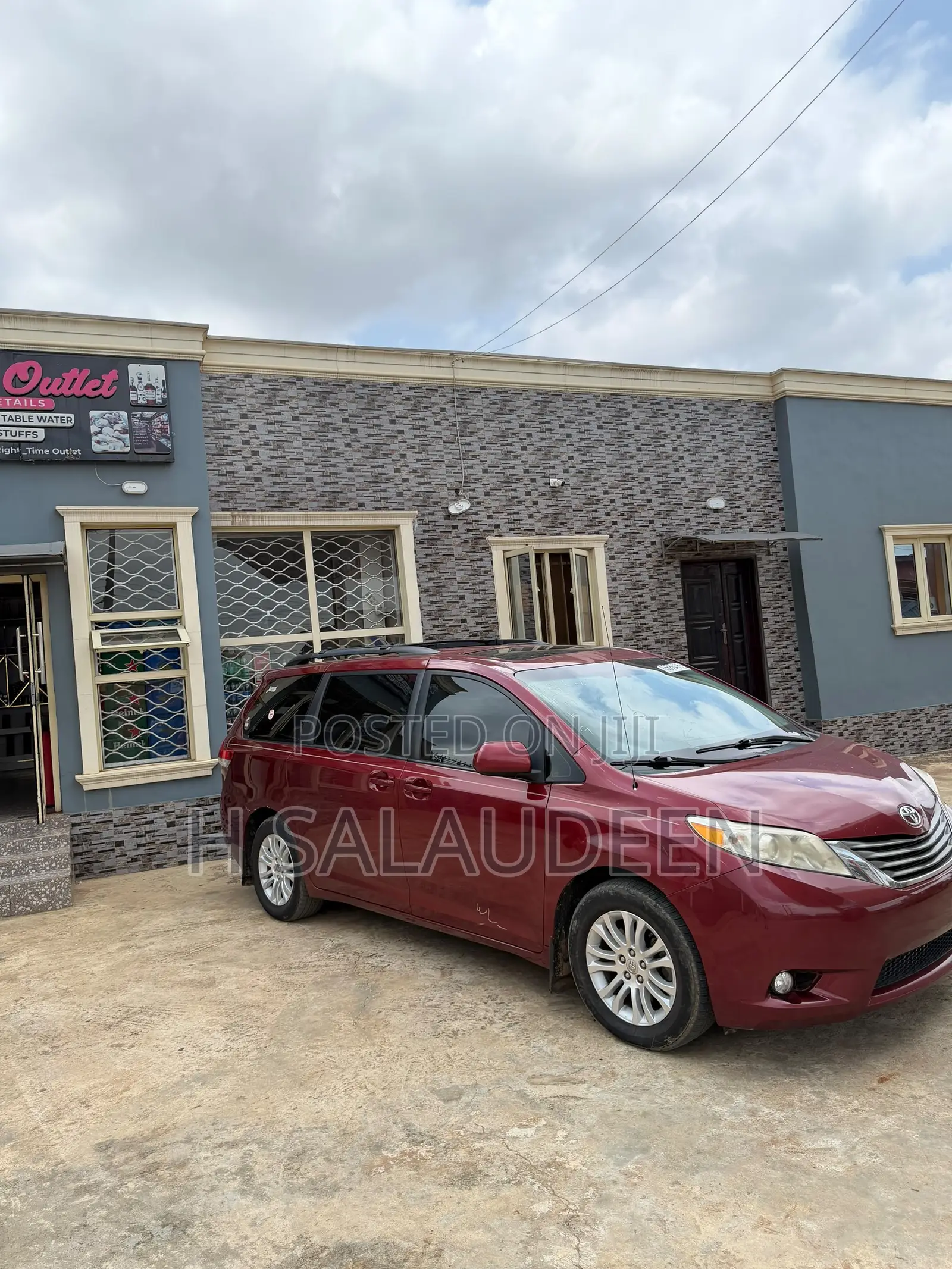 Toyota Sienna 2012 Burgundy