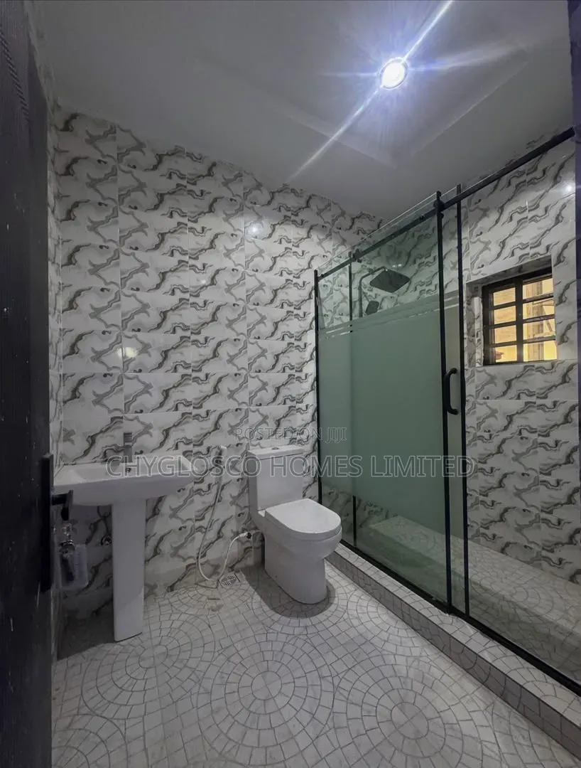 3bdrm Duplex in New Layout for sale