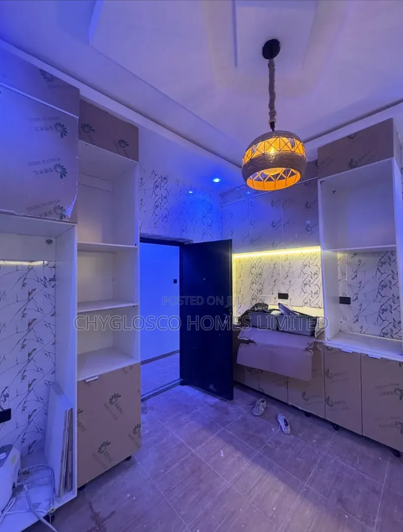 3bdrm Duplex in New Layout for sale