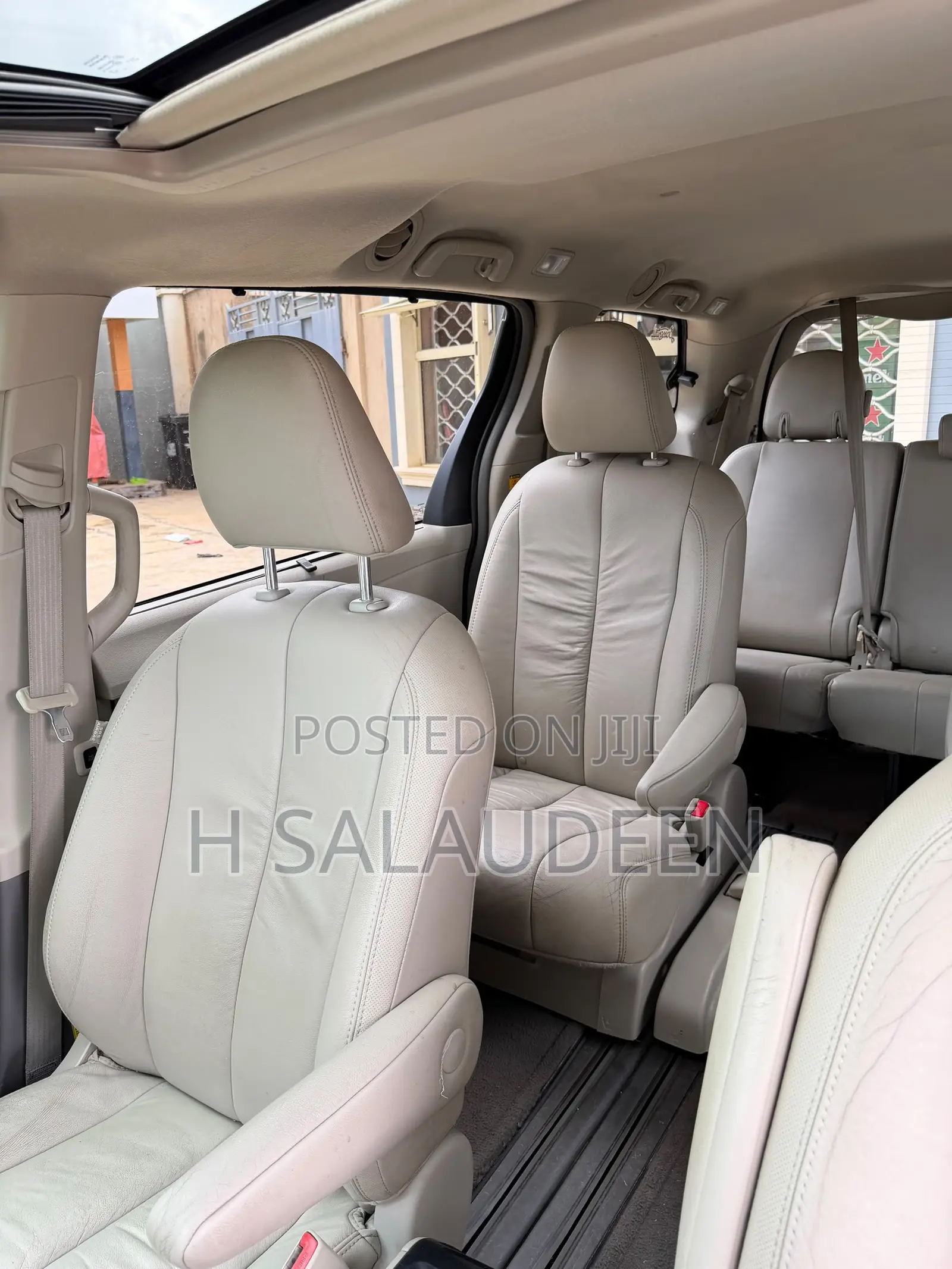 Toyota Sienna 2012 Burgundy