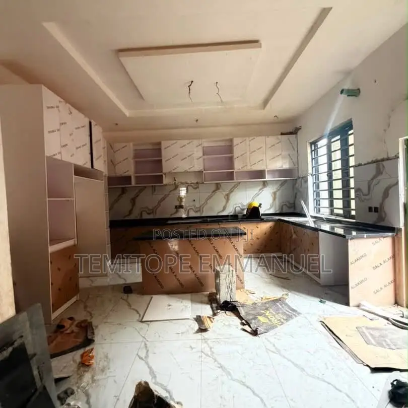 Furnished 5bdrm Duplex in GRA Phase 2 Shangisha for sale