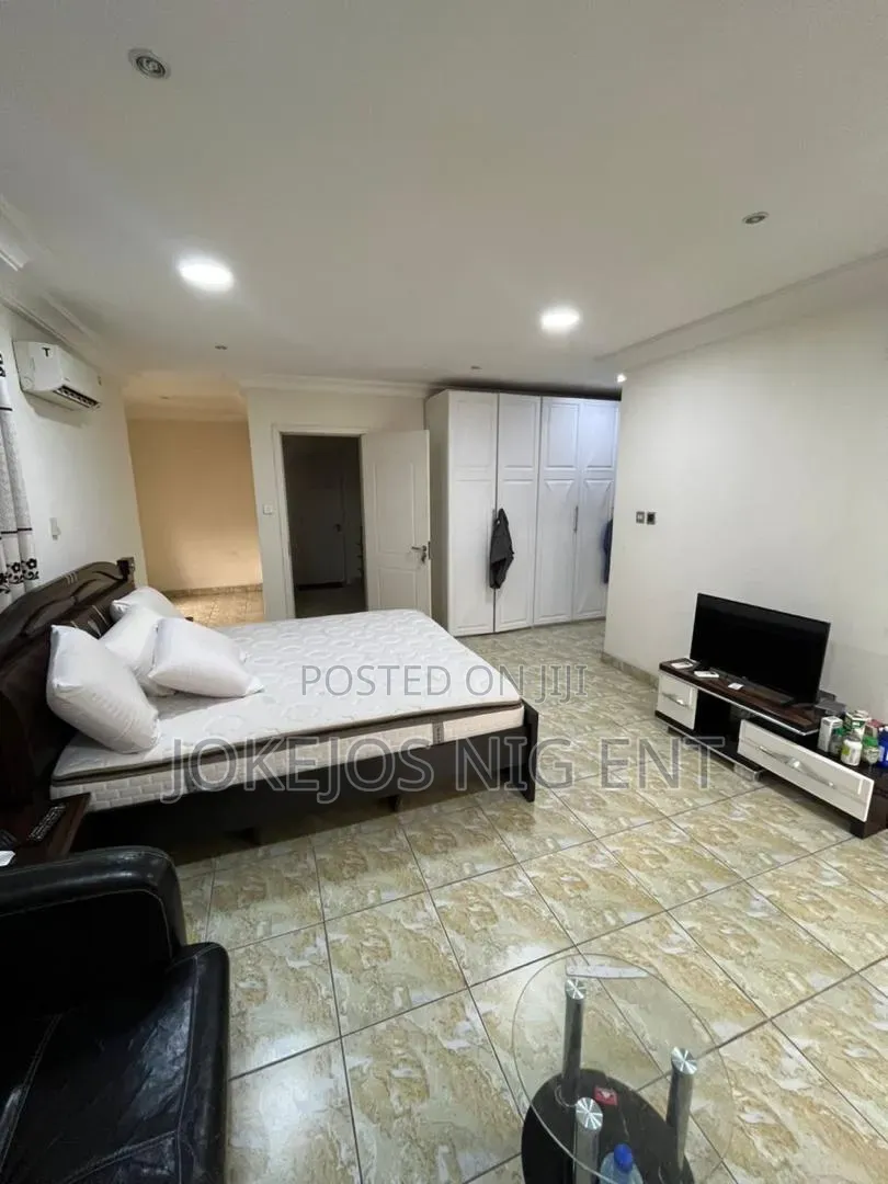 4bdrm Townhouse/Terrace in Abiola Court for sale