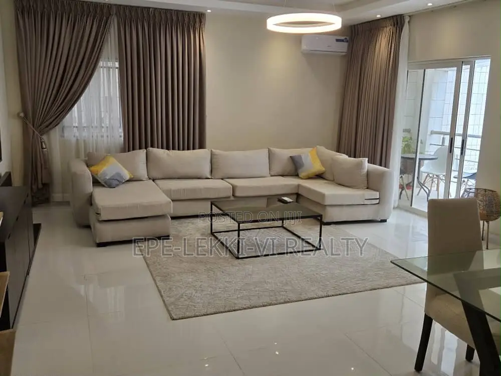 3bdrm Apartment in Victoria Island for rent