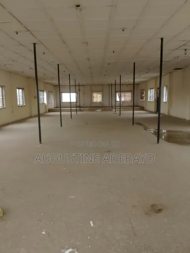 For Sale – Open Hall Property With 4bedroom Service Apartment