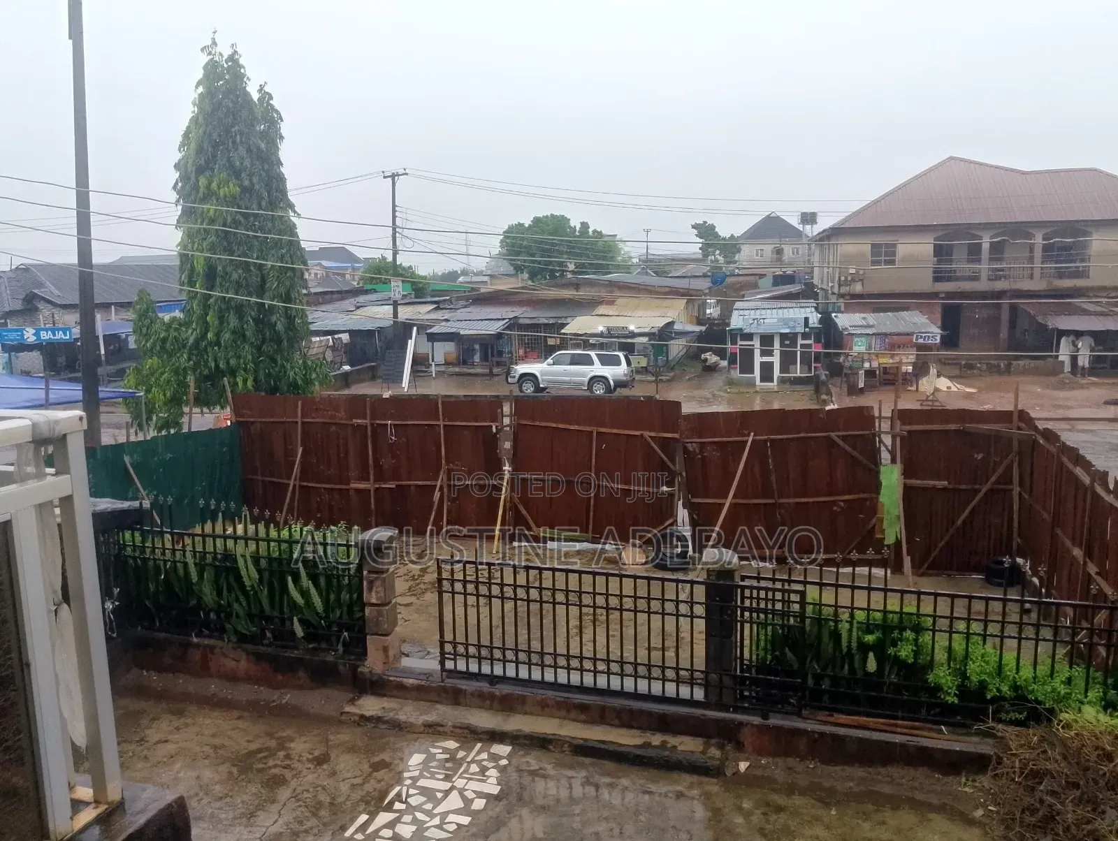 For Sale – Open Hall Property With 4bedroom Service Apartment