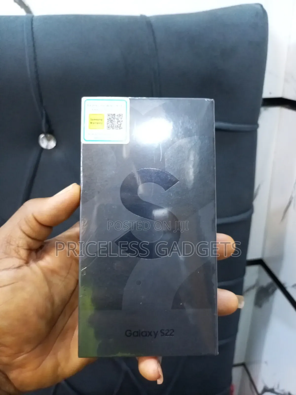 New Samsung Galaxy S22 5G 128 GB Black