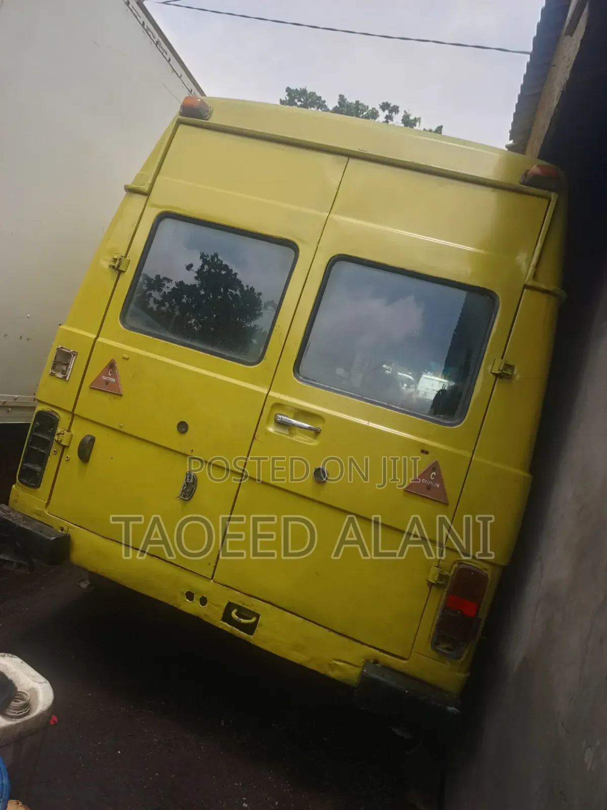Volkswagen LT 1999 Yellow