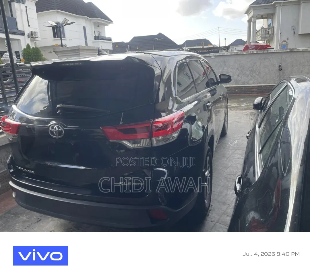 Toyota Highlander XLE 4dr SUV (3.5L 6cyl 6A) 2015 Black