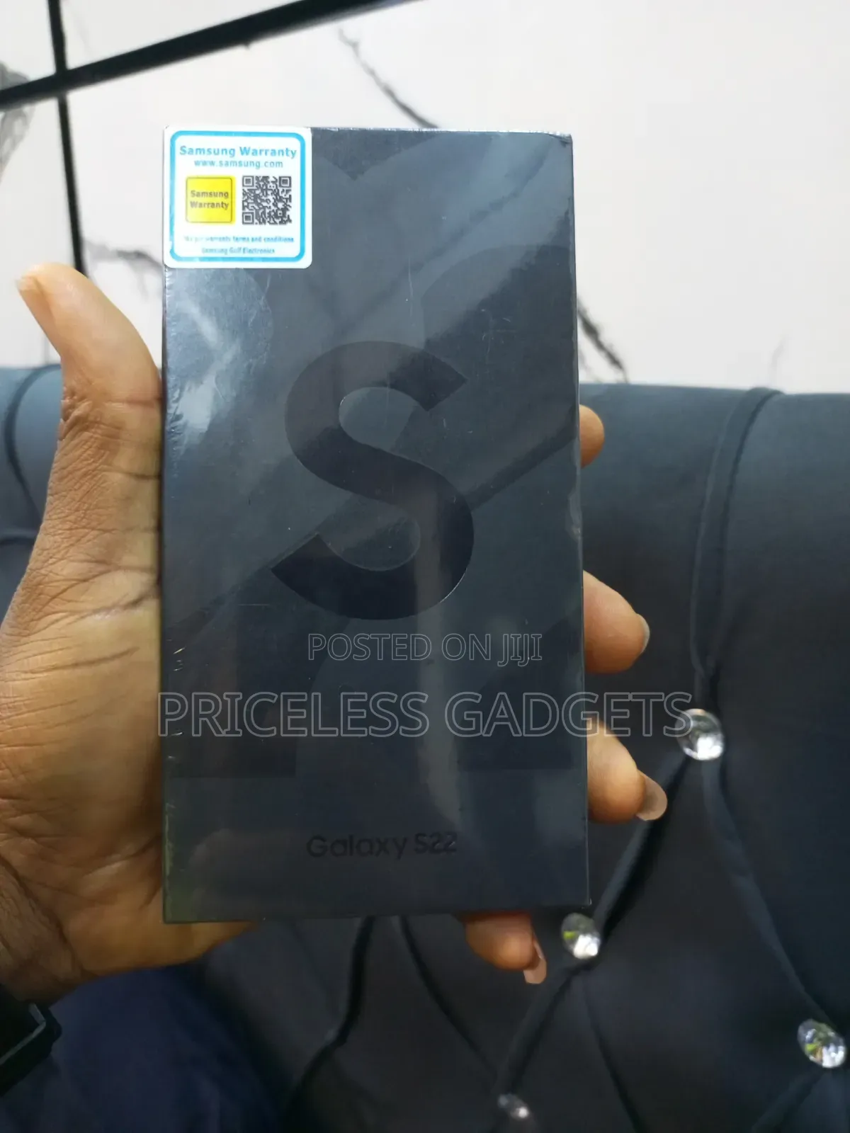 New Samsung Galaxy S22 5G 256 GB Black