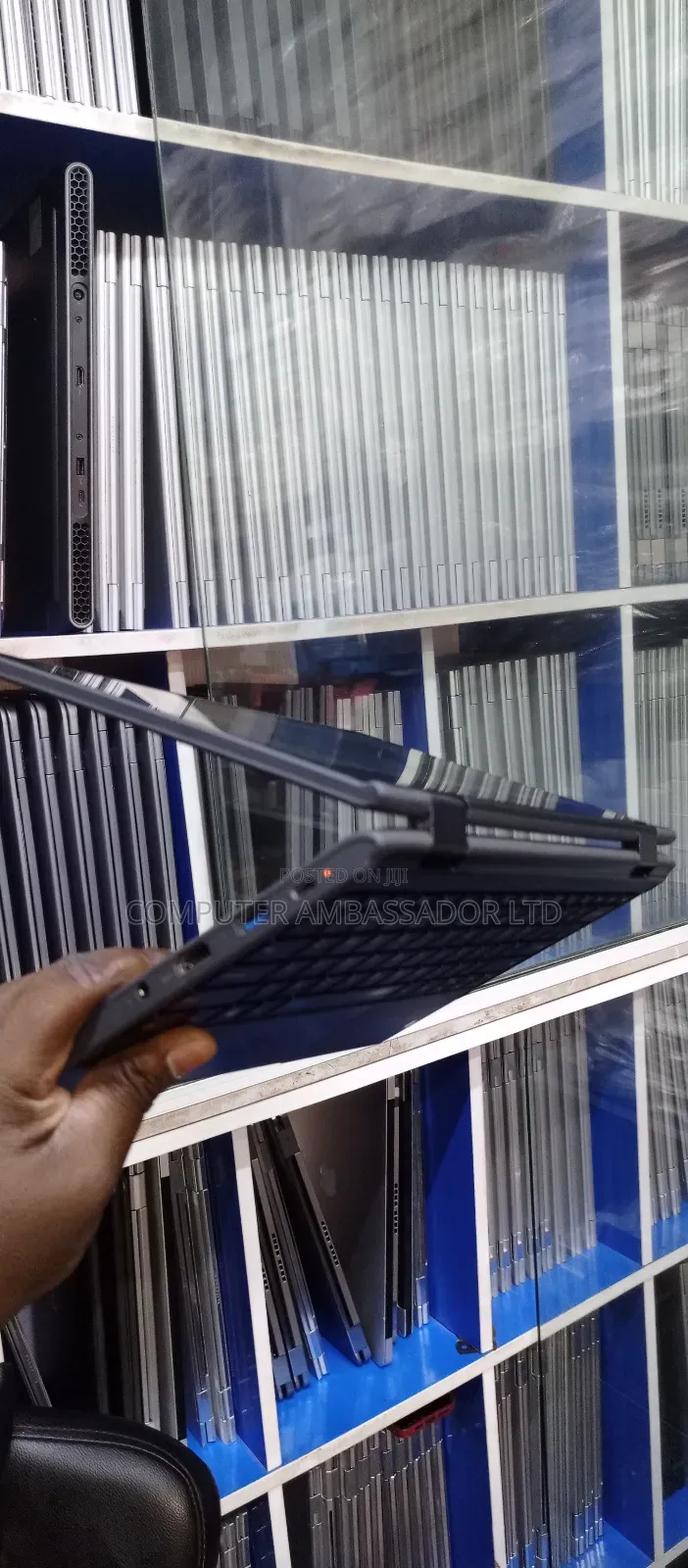 Laptop Lenovo 300e 4GB Intel Celeron SSD 128GB