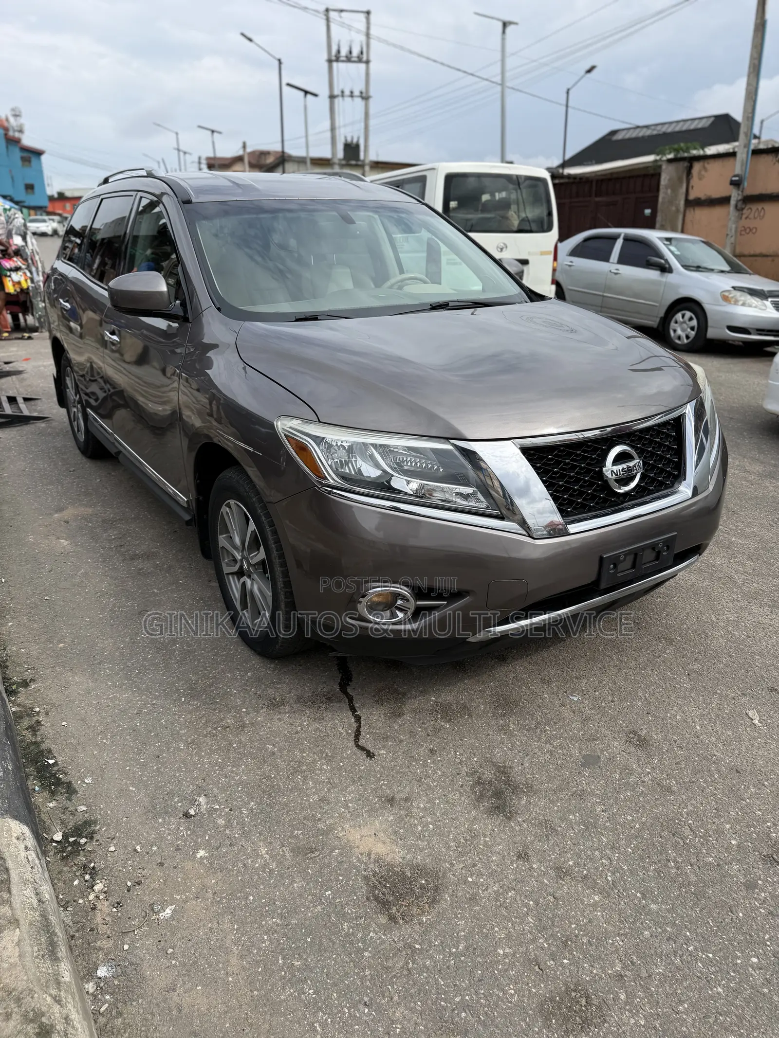 Nissan Pathfinder SL 4dr SUV 4WD (3.5L 6cyl CVT) 2014 Gray