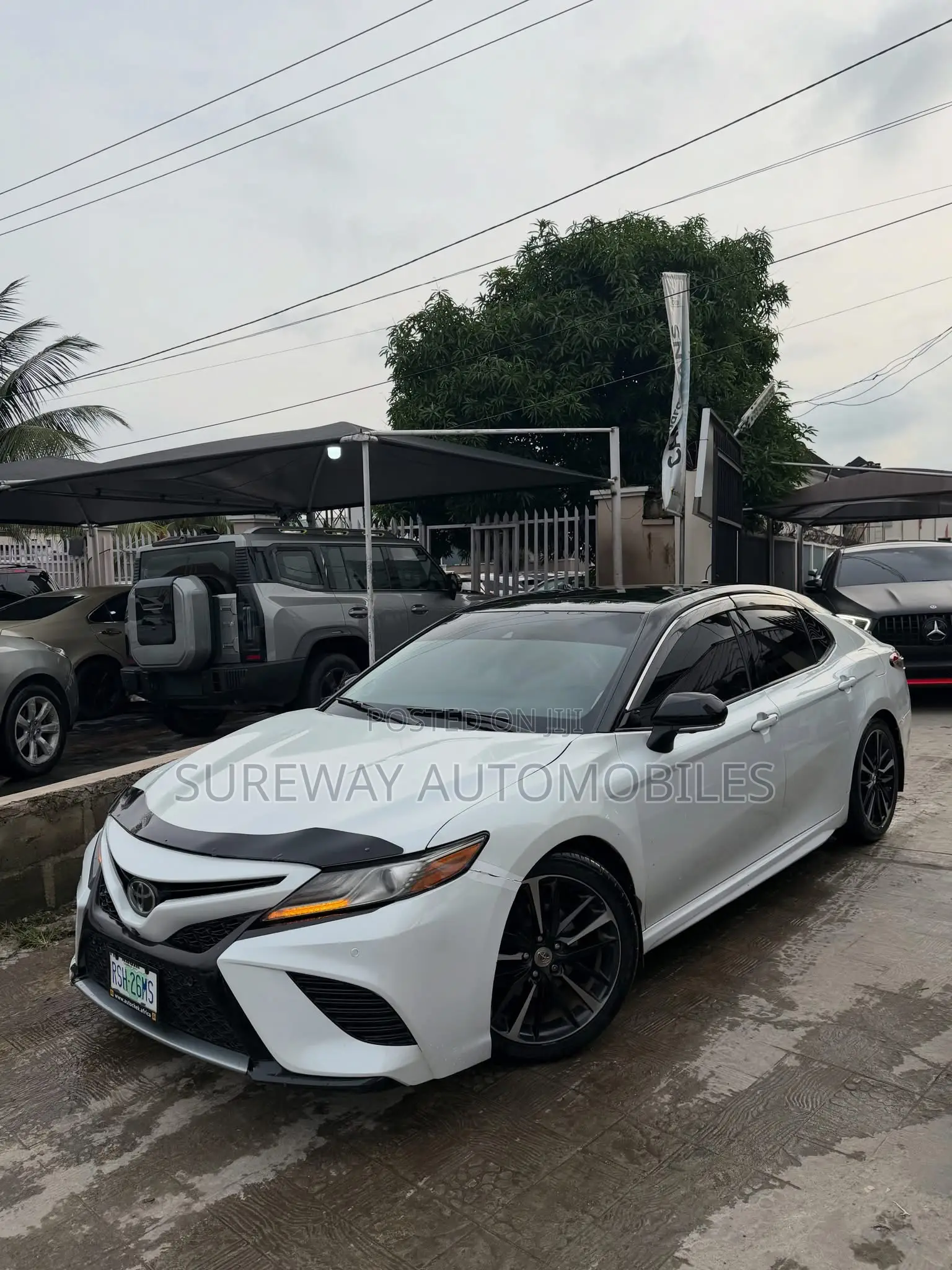 Toyota Camry XSE FWD (2.5L 4cyl 8AM) 2018 White