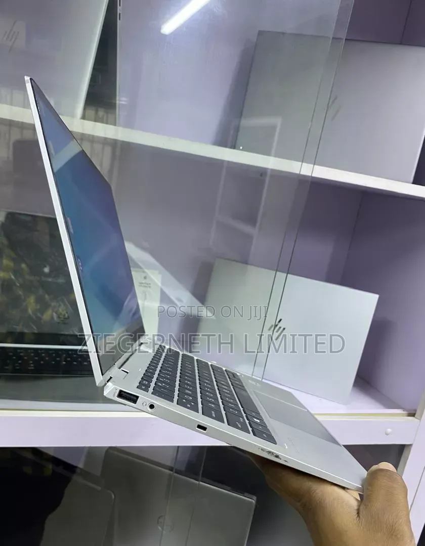 Laptop HP EliteBook x360 1030 G7 8GB Intel Core i5 SSD 512GB